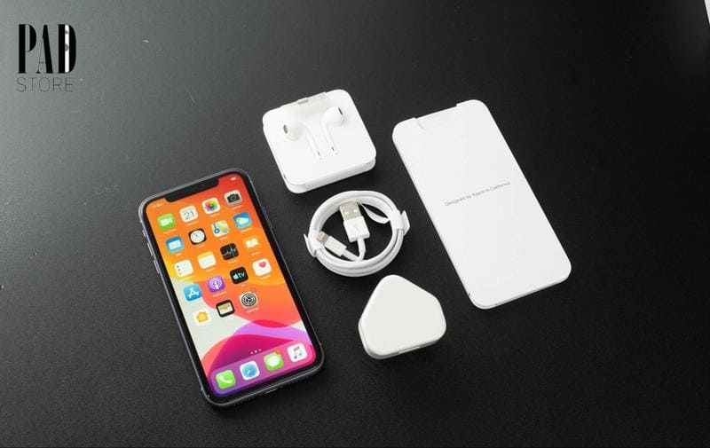 bên trong hộp ip11