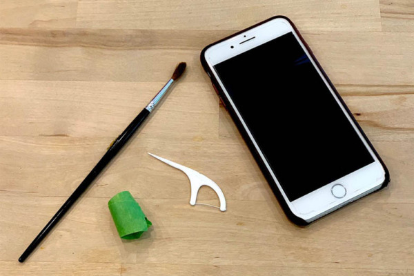 cách vệ sinh loa iphone