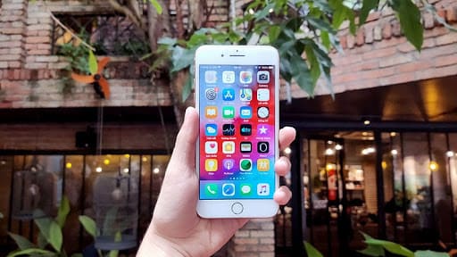 danh-gia-iphone-8-plus-man-hinh_1603877219 đánh giá iphone 8 plus về màn hình