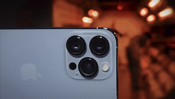 iphone 12 pro và 13 pro