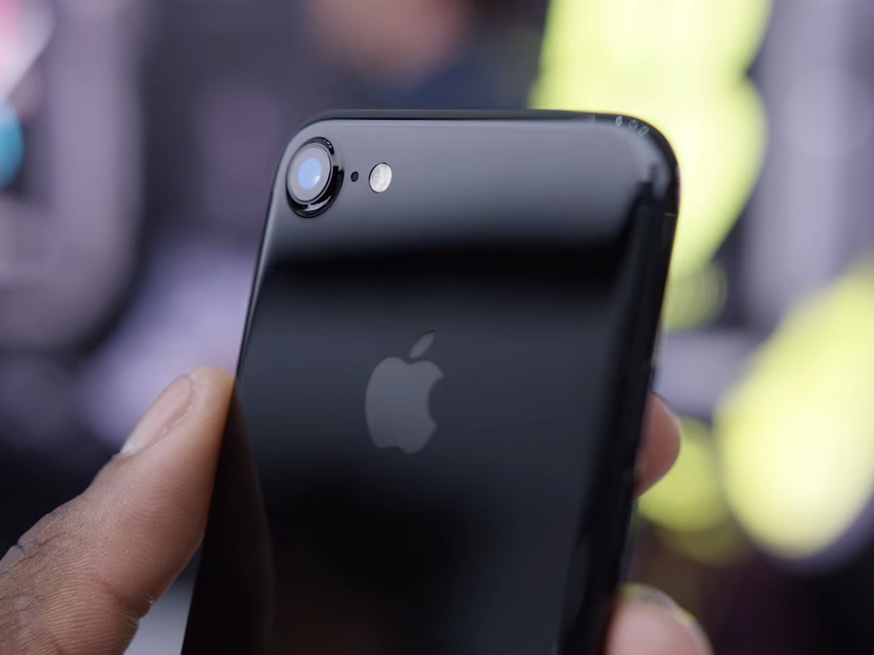 iphone-7-matte-black-unboxing_1579253118 giá iphone 7 black