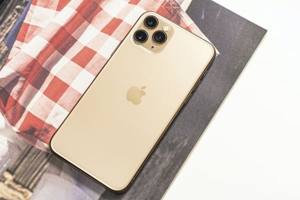 Khui hộp iPhone 11 Pro mới