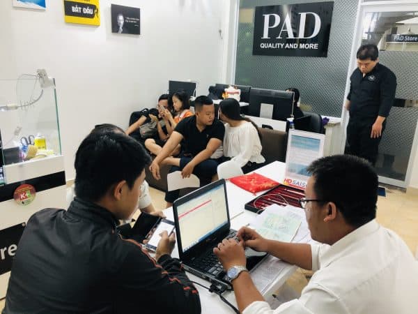 nen-mua-iphone-nao-tot-nhat_1579318627 mua iphone cũ ở đâu uy tín