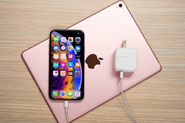 nen-mua-xs-hay-xs-max_1576163642 xs và xs max có gì khác