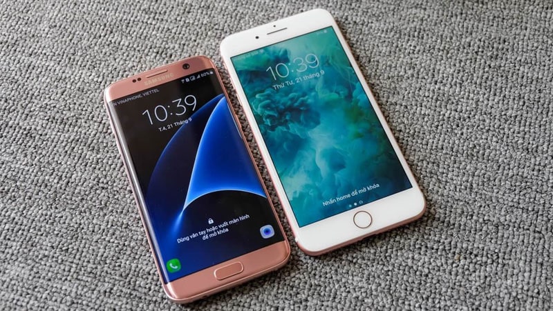 so-sanh-s7-edge-va-iphone-7-plus_1629357717 so sánh ip 7 plus và s7 edge