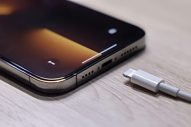 thay-pin-xs-max_1653771153-1 thay pin xs max