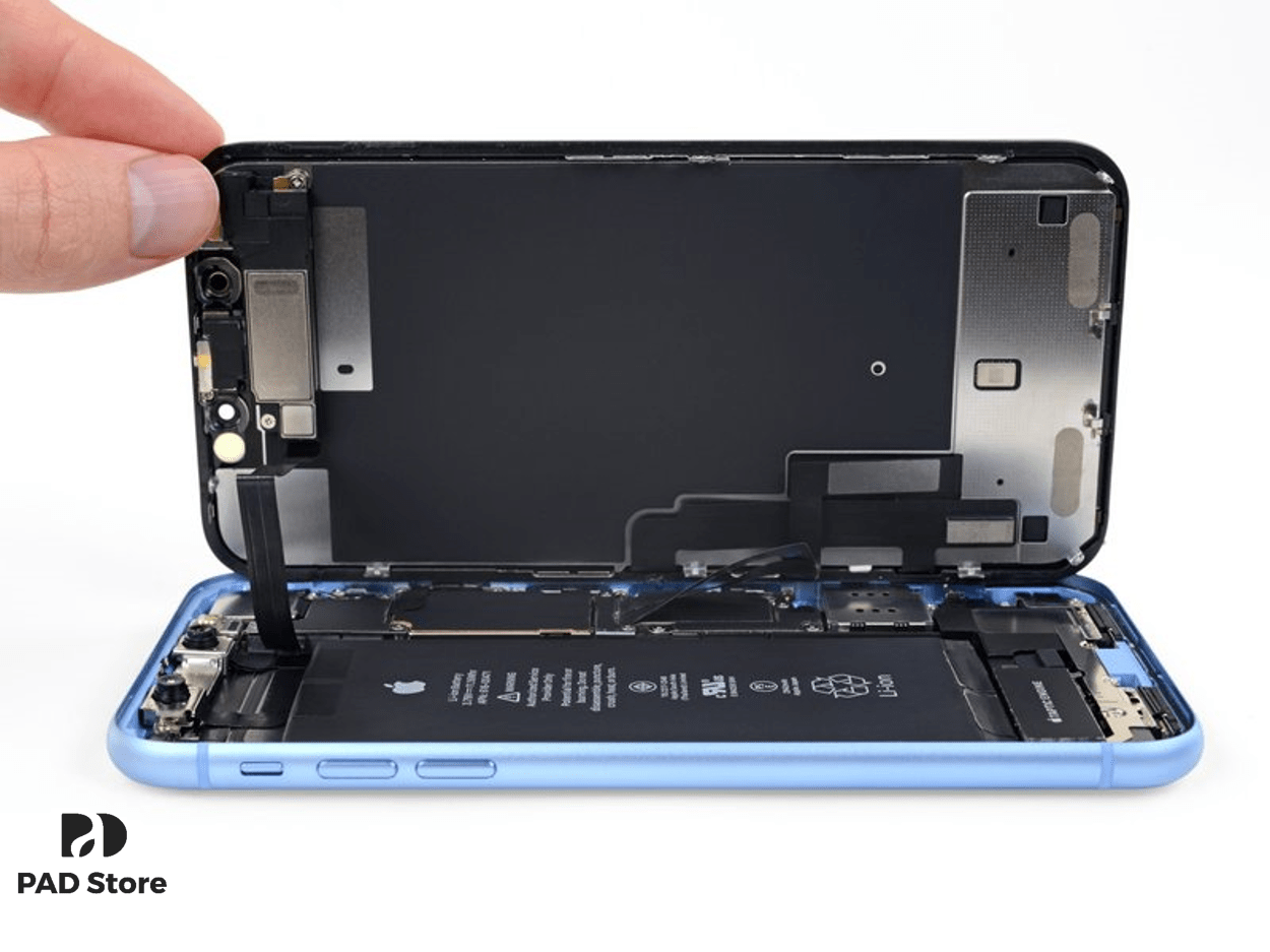 thay_pin_iphone_xr_1-min_1691483153 thay pin iphone xr giá rẻ